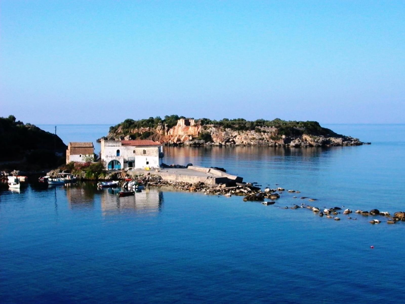 Notos Hotel Kardamyli Exterior foto